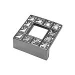 Vedd meg most Fogantyú 550.032.KRE2 32MM Swarowsky kristály Fekete