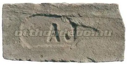 Kiárusítás FabroStone, Rustica címeres tégla 7, 25x15x2 cm