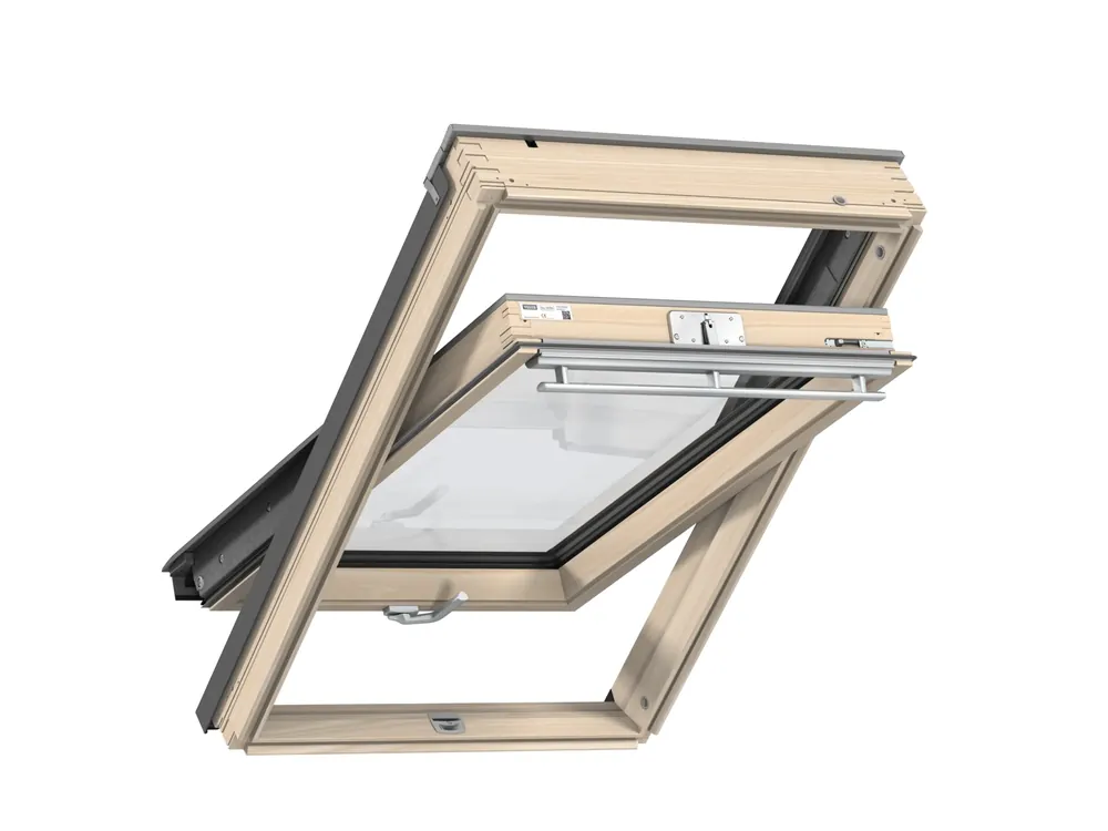 Velux, Tetőtéri ablak, GZL FK06 1051B, 2-rétegű üvegezés, lakkozott fa, 66x118 cm Bestseller