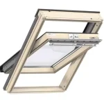 Prémium Velux, Tetőtéri ablak, GLL MK04 1061, 3-rétegű üvegezés, lakkozott fa, 78x98 cm
