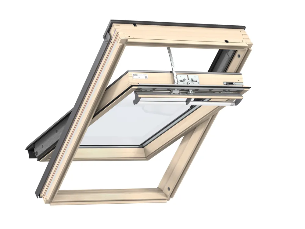 Velux, Elektromos tetőtéri ablak, GGL MK08 307021, 2-rétegű üveg, lakkozott fa, 78x140 cm Olcsó