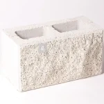 Vedd meg most Leier Architektura kerítéskő normálkő törtfehér 20x40x20 cm