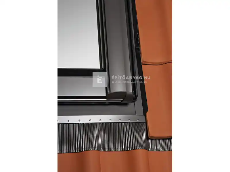 Roto Designo EDZ 74x140 cm-es burkolókeret hőszigetelt ablakhoz, profilos tetőfedő anyaghoz Újdonság