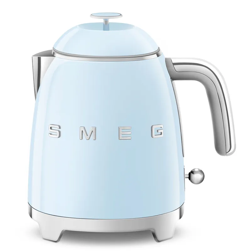 Végkiárusítás SMEG retro mini vízforraló, világoskék KLF05PBEUSMEG